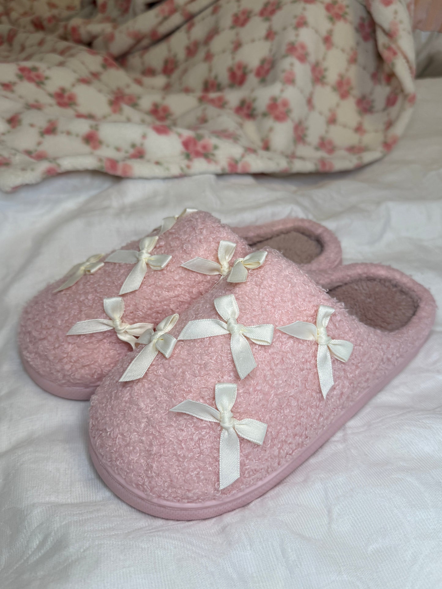 PANTOUFLES BOUCLETTES