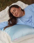 Taie en satin bleue et blanche