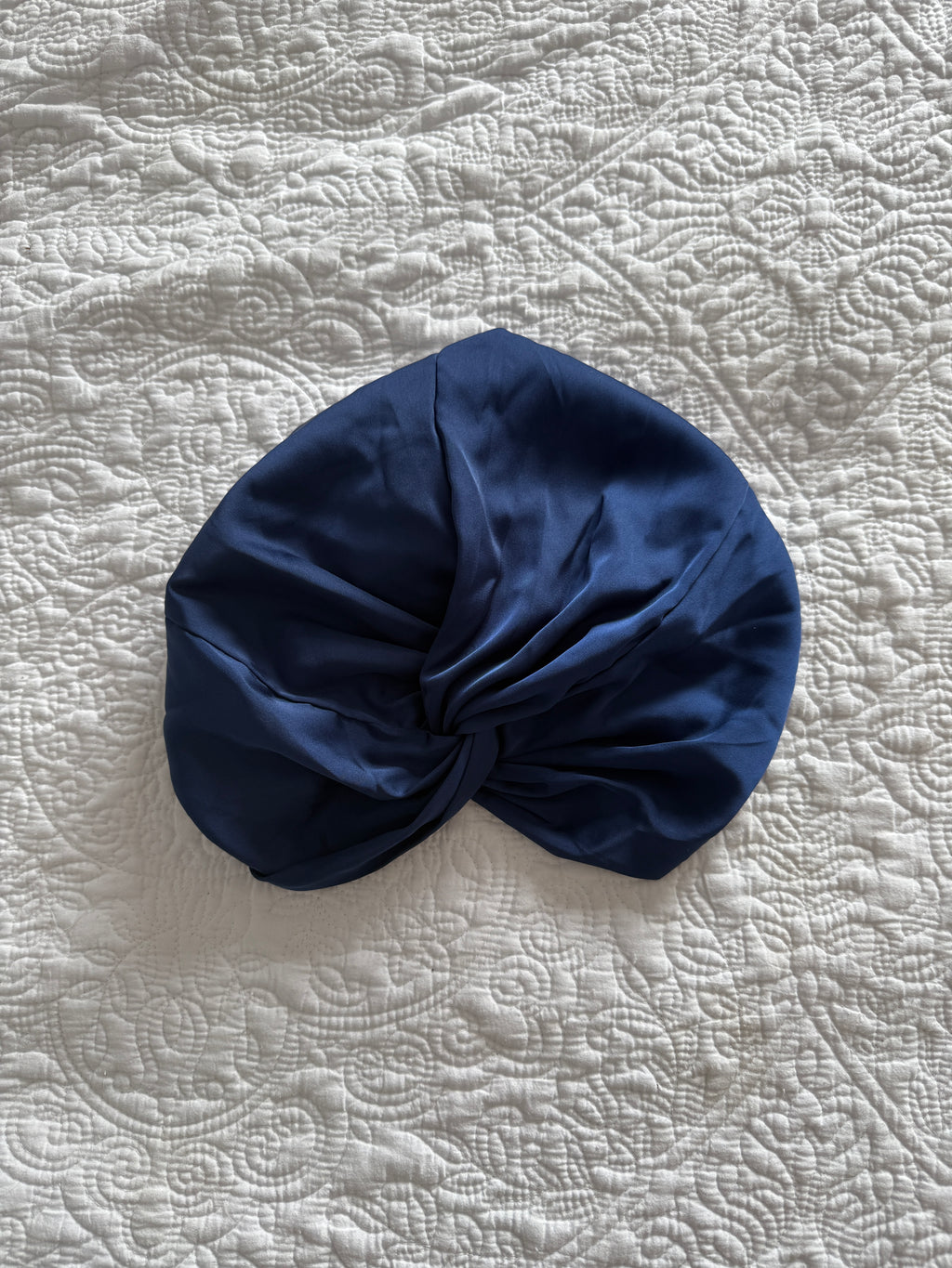 Satin bonnet