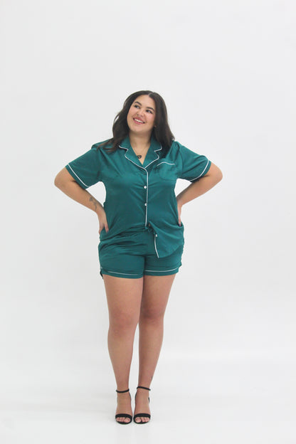 HOLLY COURT - ENSEMBLE